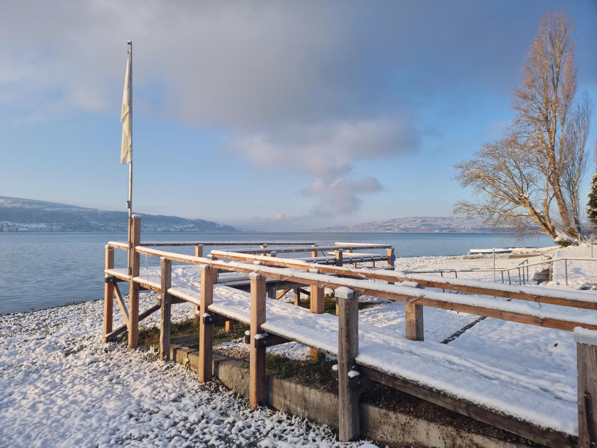 Strandhotel Loechnerhaus Reichenau Exteriör bild