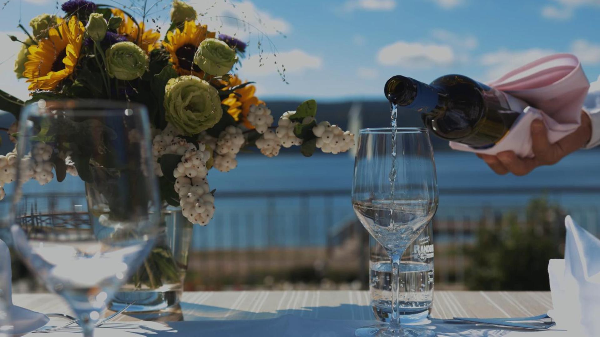 Strandhotel Loechnerhaus Reichenau Exteriör bild