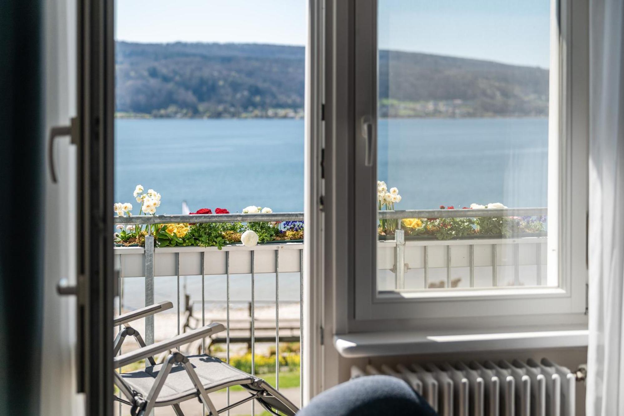 Strandhotel Loechnerhaus Reichenau Exteriör bild