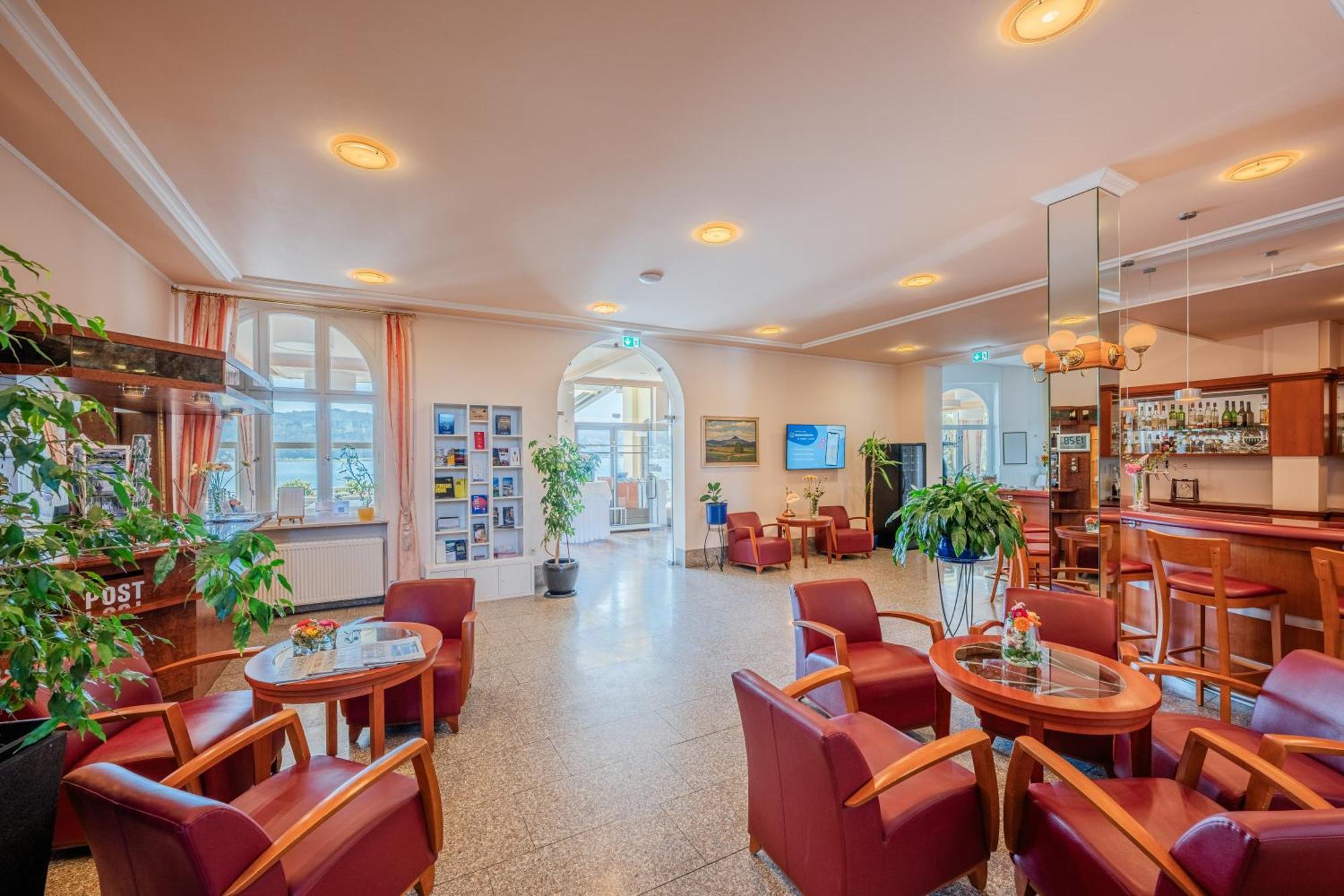 Strandhotel Loechnerhaus Reichenau Exteriör bild
