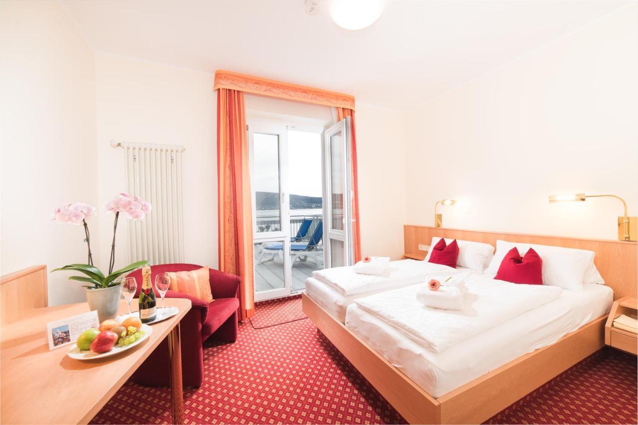 Strandhotel Loechnerhaus Reichenau Exteriör bild