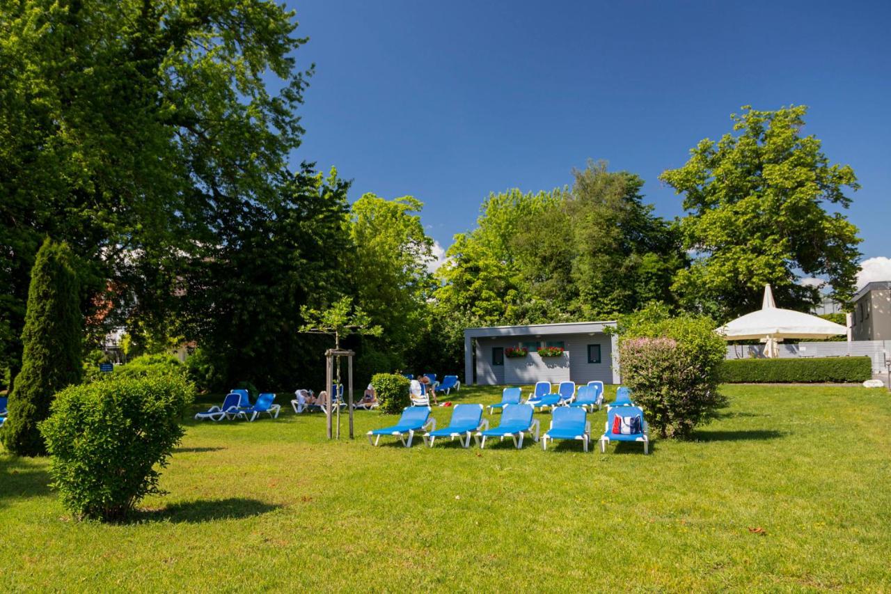 Strandhotel Loechnerhaus Reichenau Exteriör bild
